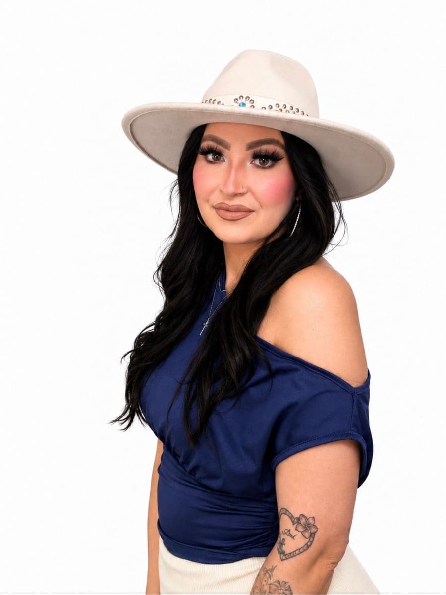 Brianna — Stylist / Color Specialist / Makeup Artist / Bridal Team / Aveda Ambassador at Lee Graves Salon